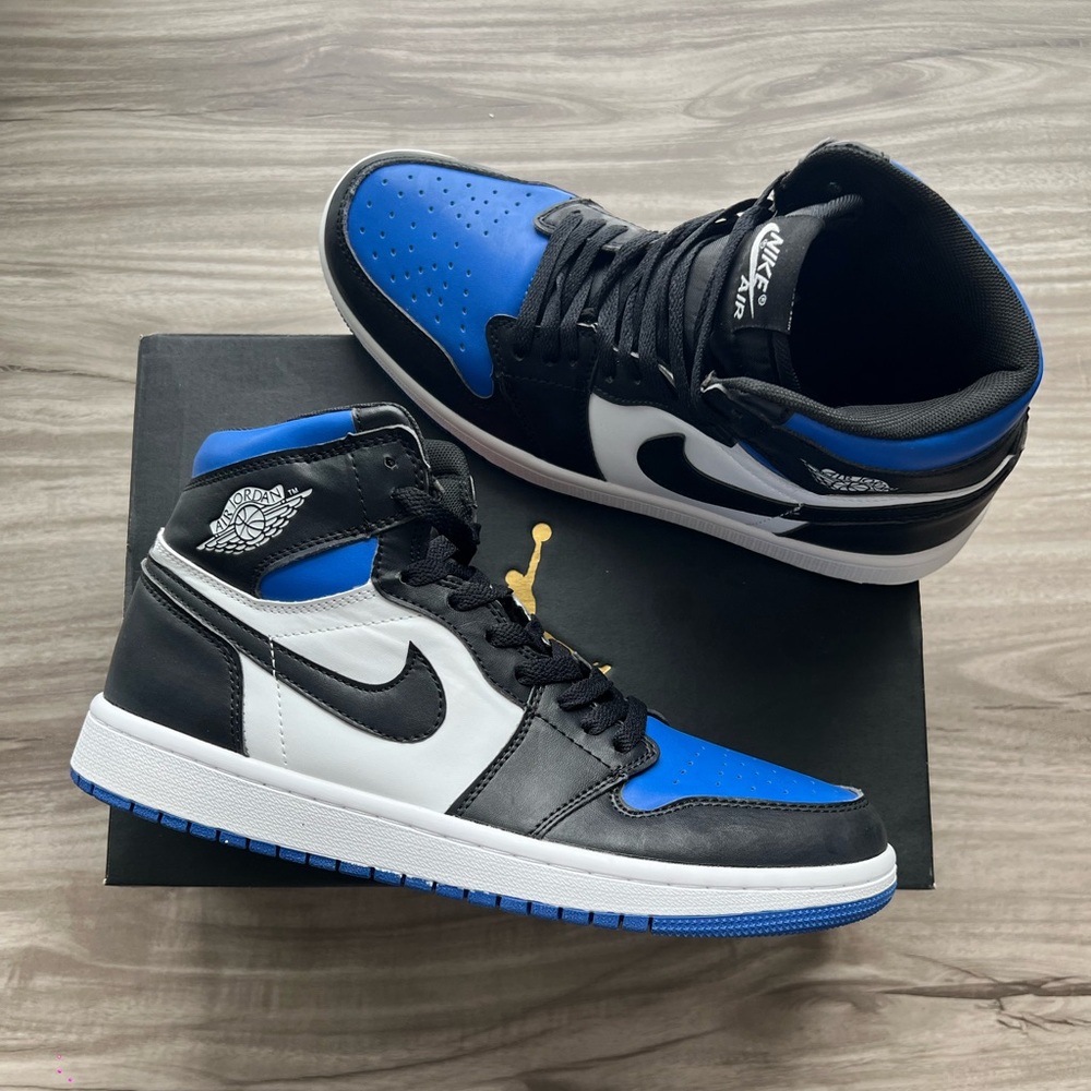 Size 10 Men’s/ 11.5 Women’s - Jordan 1 Retro OG High Royal Toe